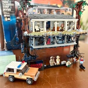 LEGO Stranger Things Upside Down Set with Figures